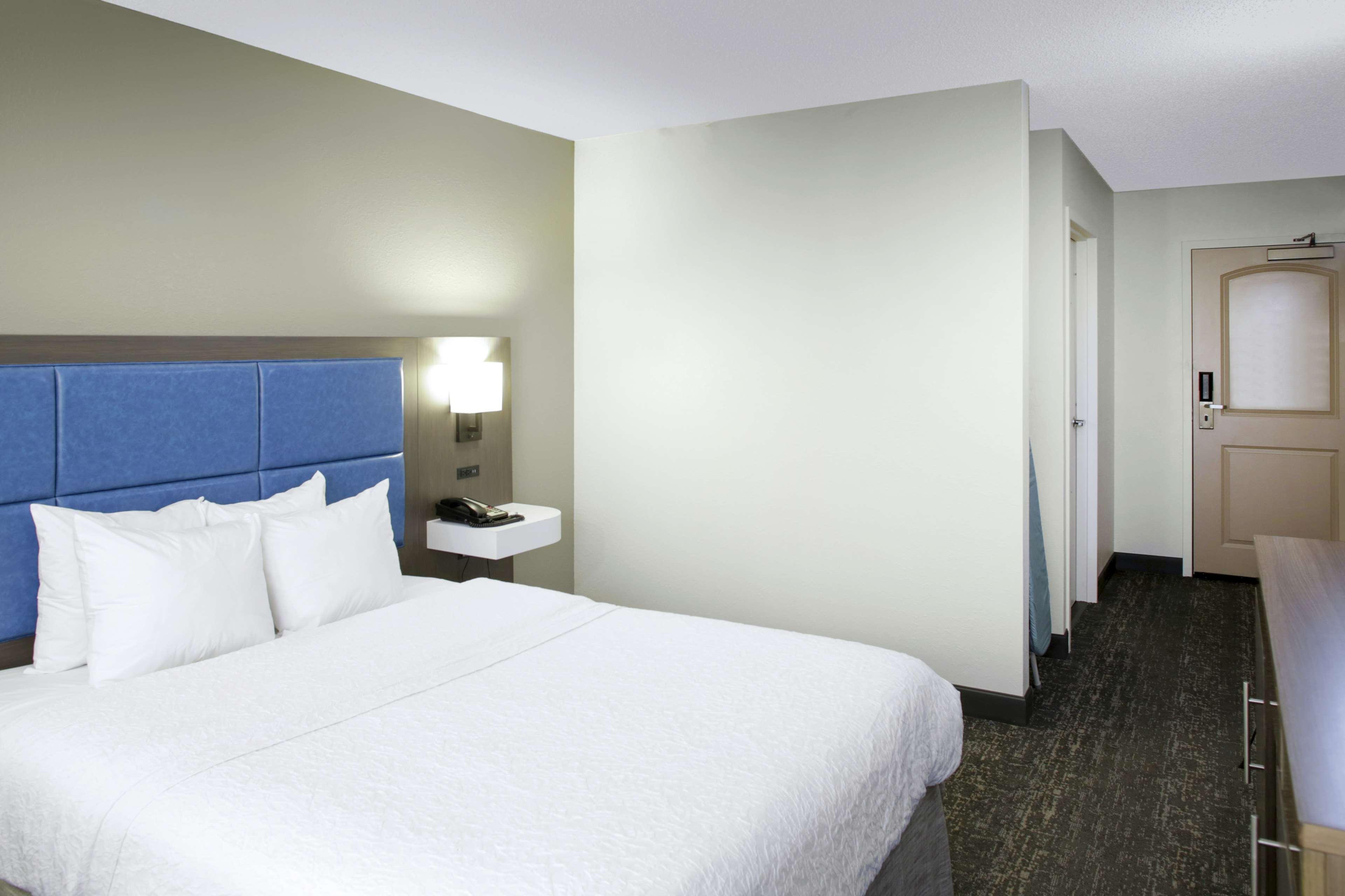 Hampton Inn Chicago Elgin/I-90 Екстериор снимка