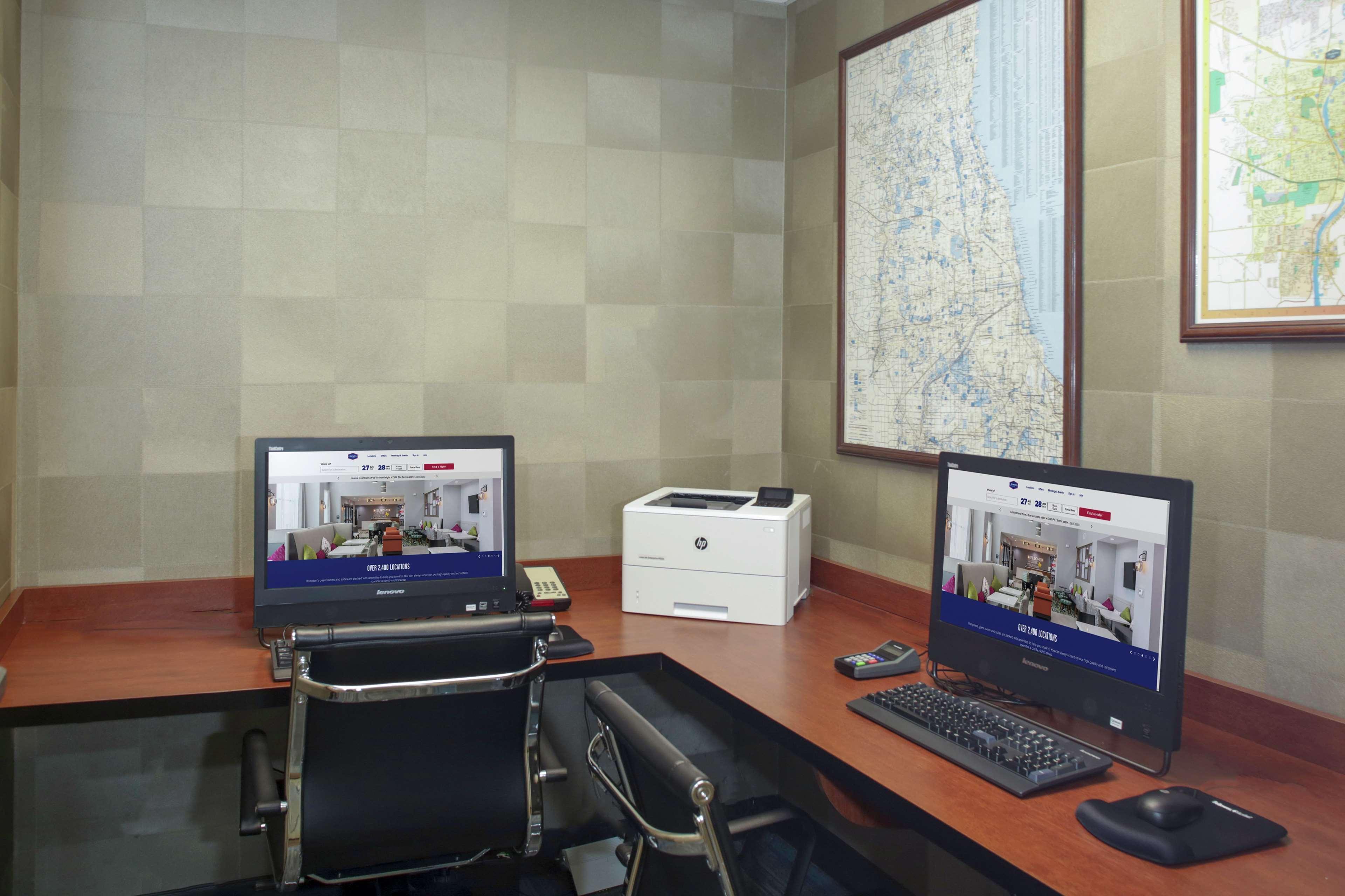 Hampton Inn Chicago Elgin/I-90 Екстериор снимка