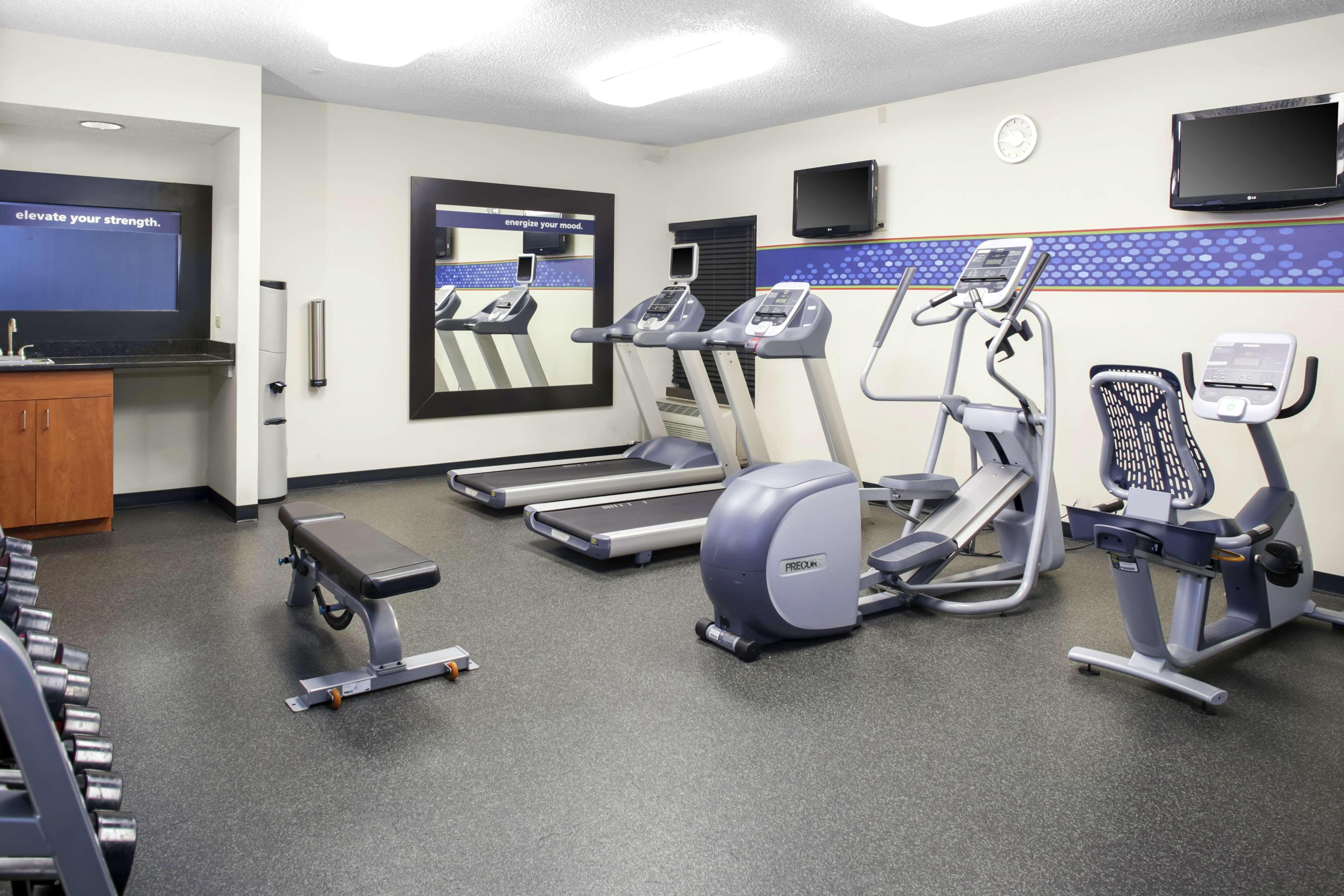 Hampton Inn Chicago Elgin/I-90 Екстериор снимка