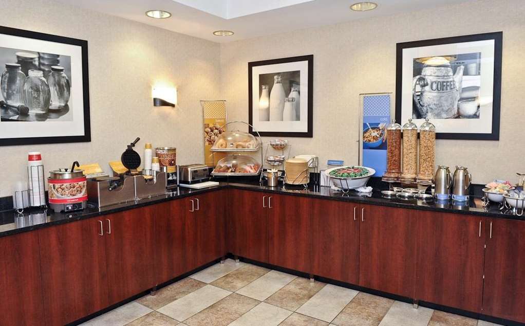 Hampton Inn Chicago Elgin/I-90 Ресторант снимка